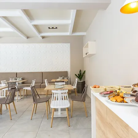 Amalia Aparthotel